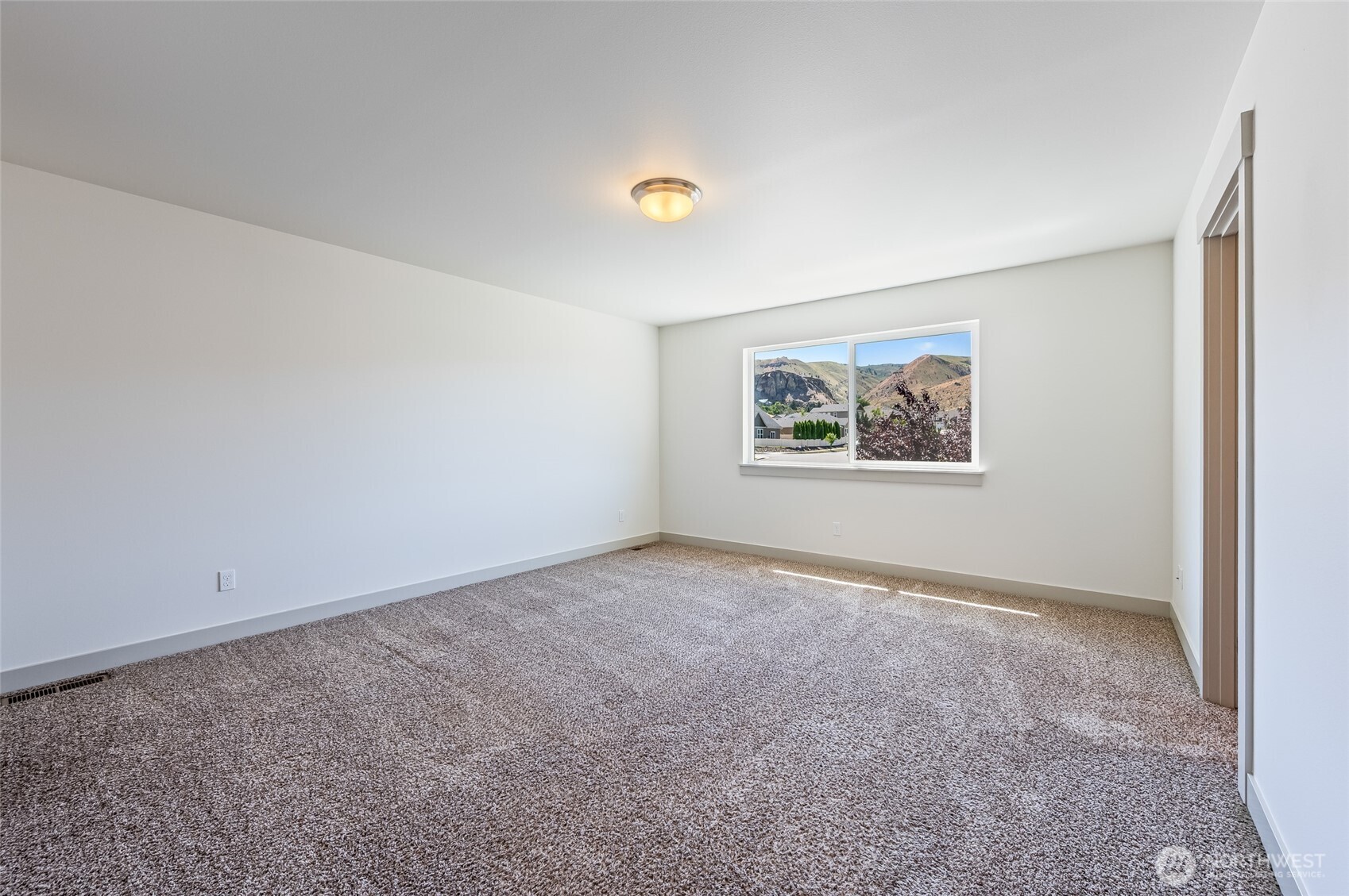 624 Craig Avenue Property Photo 14