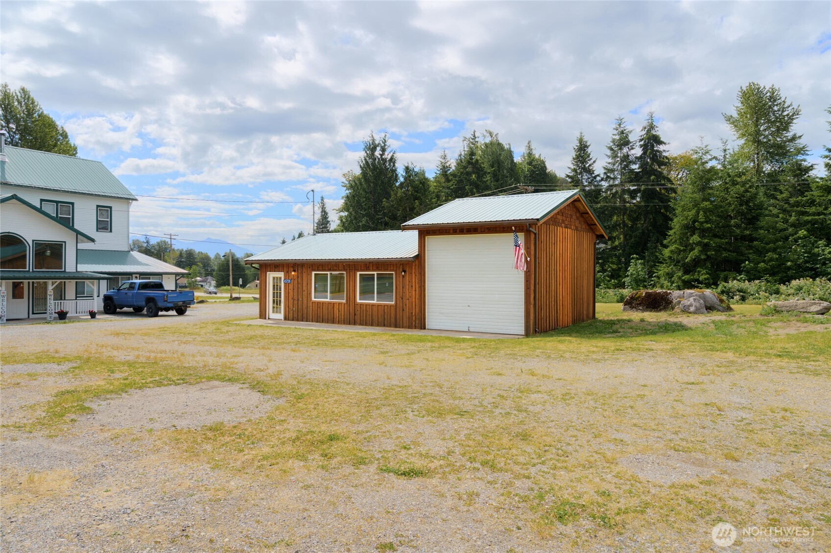45726 Main Street Property Photo 1