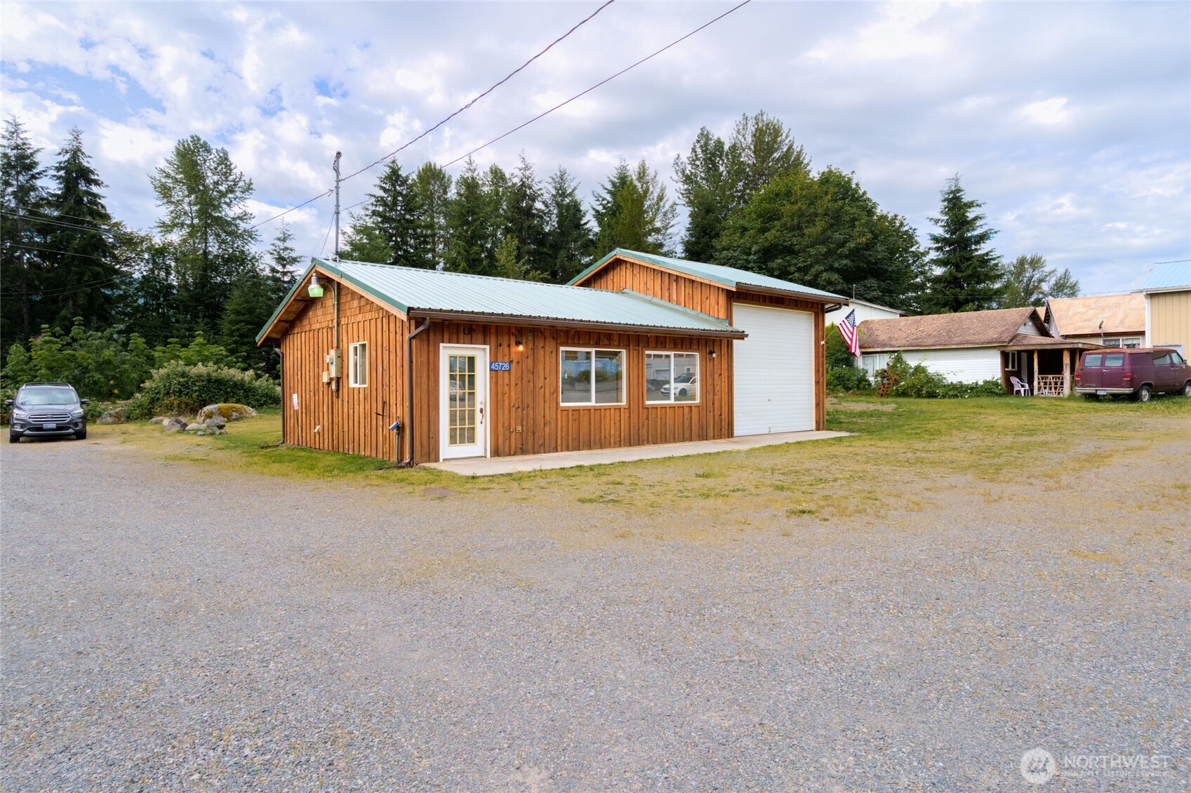 45726 Main Street Property Photo 3