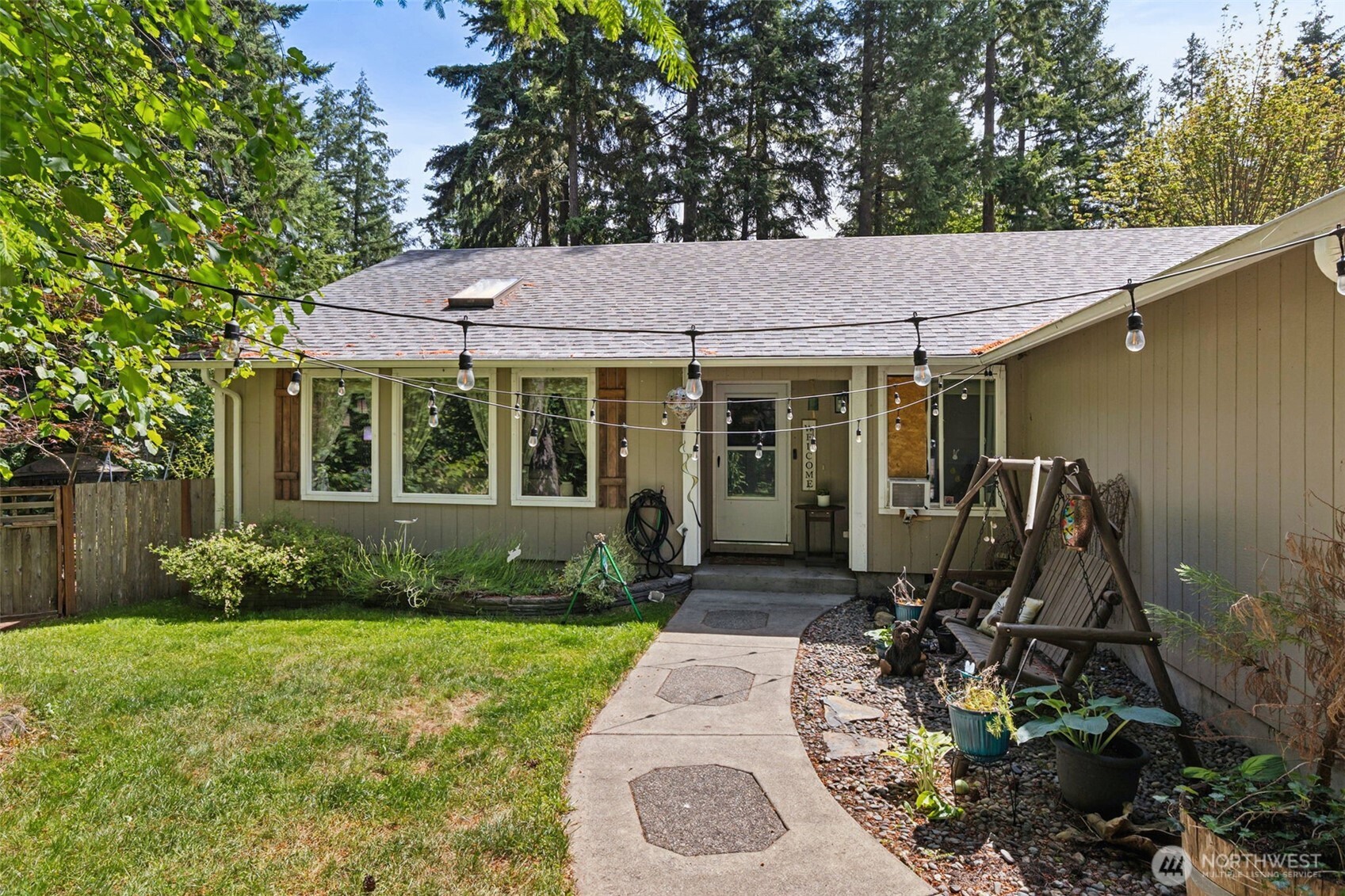 22521 Crown Circle Property Photo 2