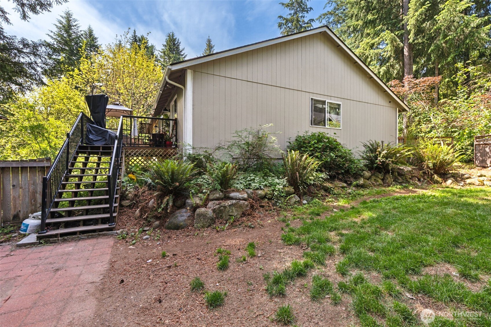 22521 Crown Circle Property Photo 16
