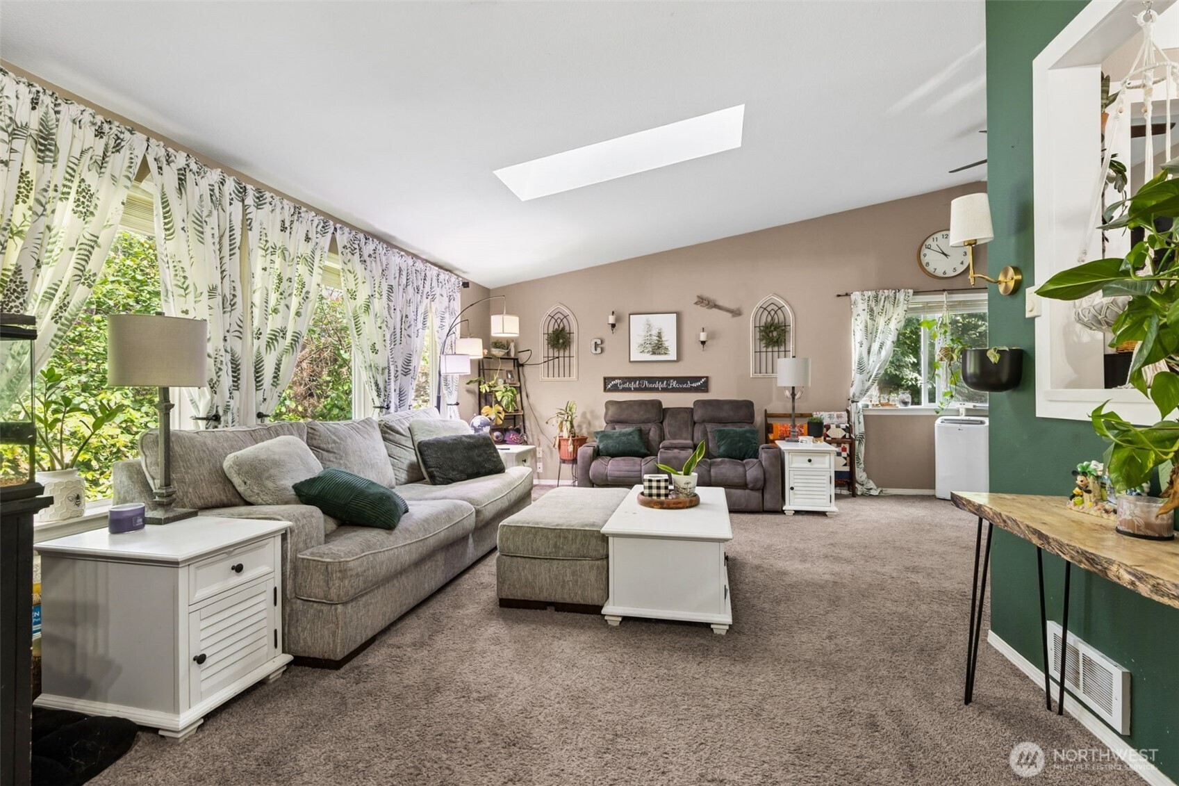 22521 Crown Circle Property Photo 22