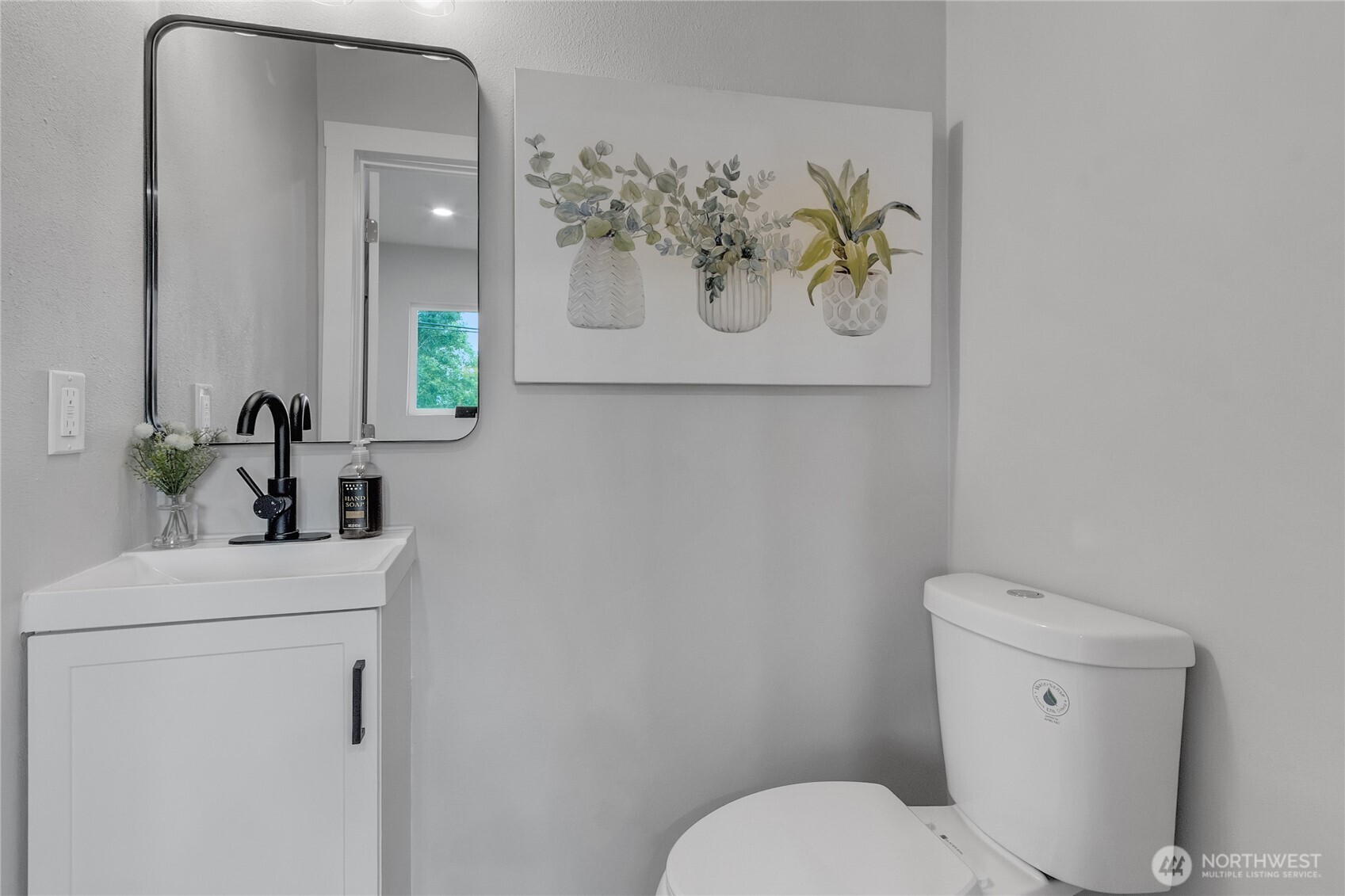 307 S Exchange Street Property Photo 4