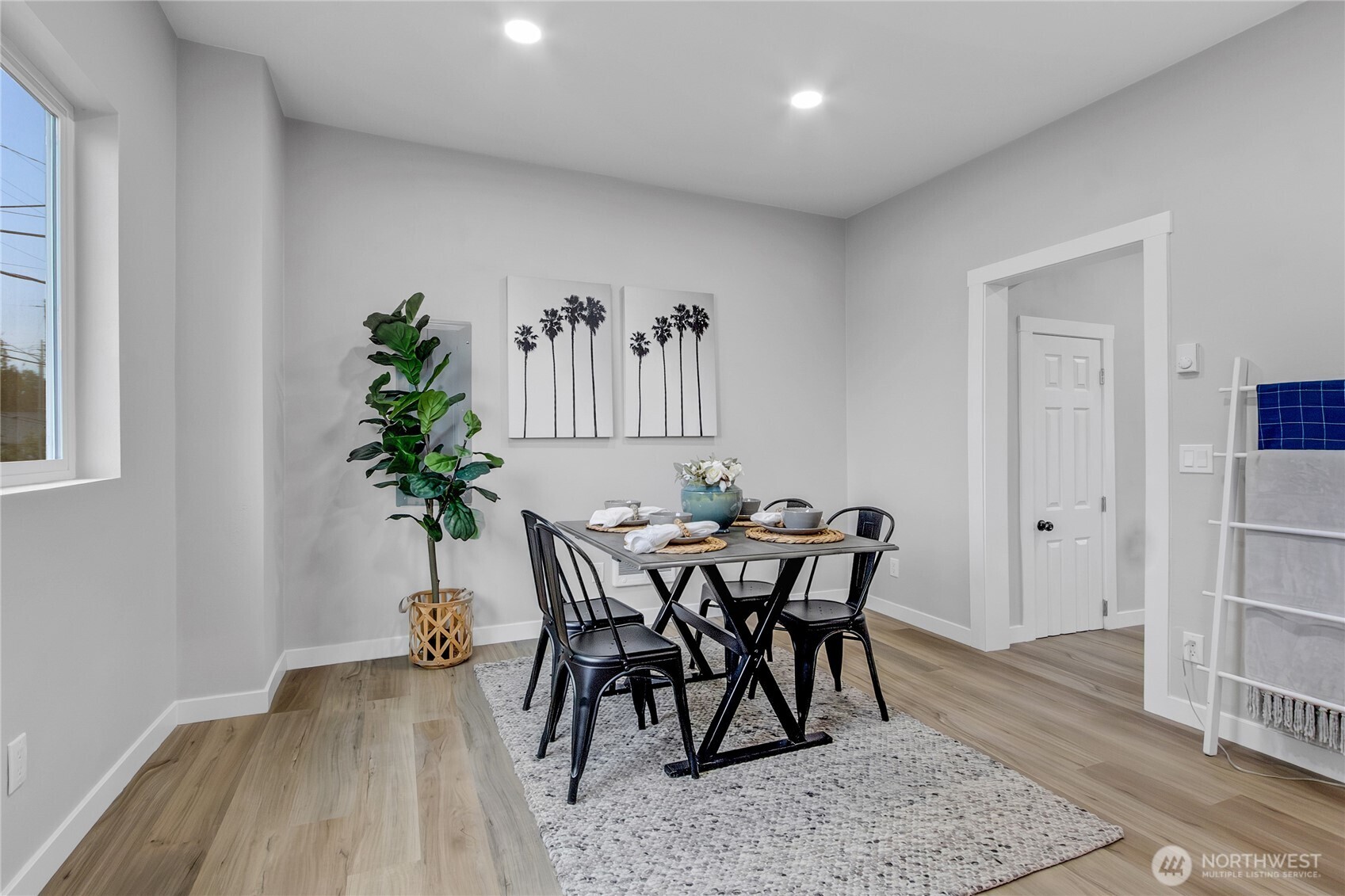 307 S Exchange Street Property Photo 11