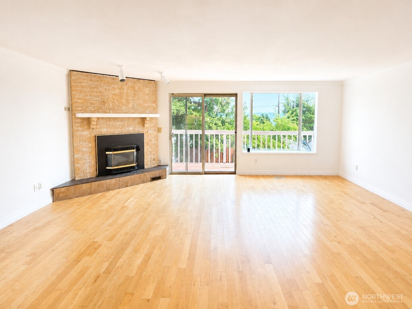 4848 S 170th Street Property Photo 17