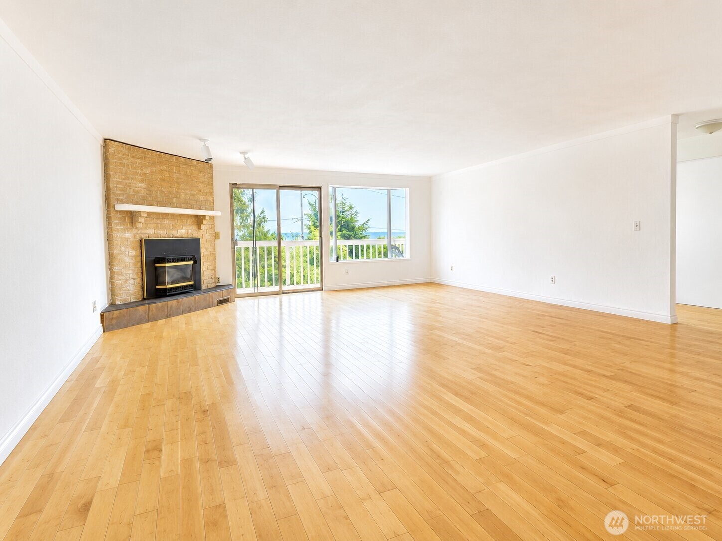 4848 S 170th Street Property Photo 18