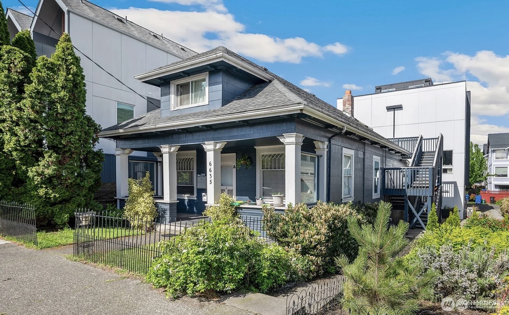 6635 Carleton Avenue Property Photo 1