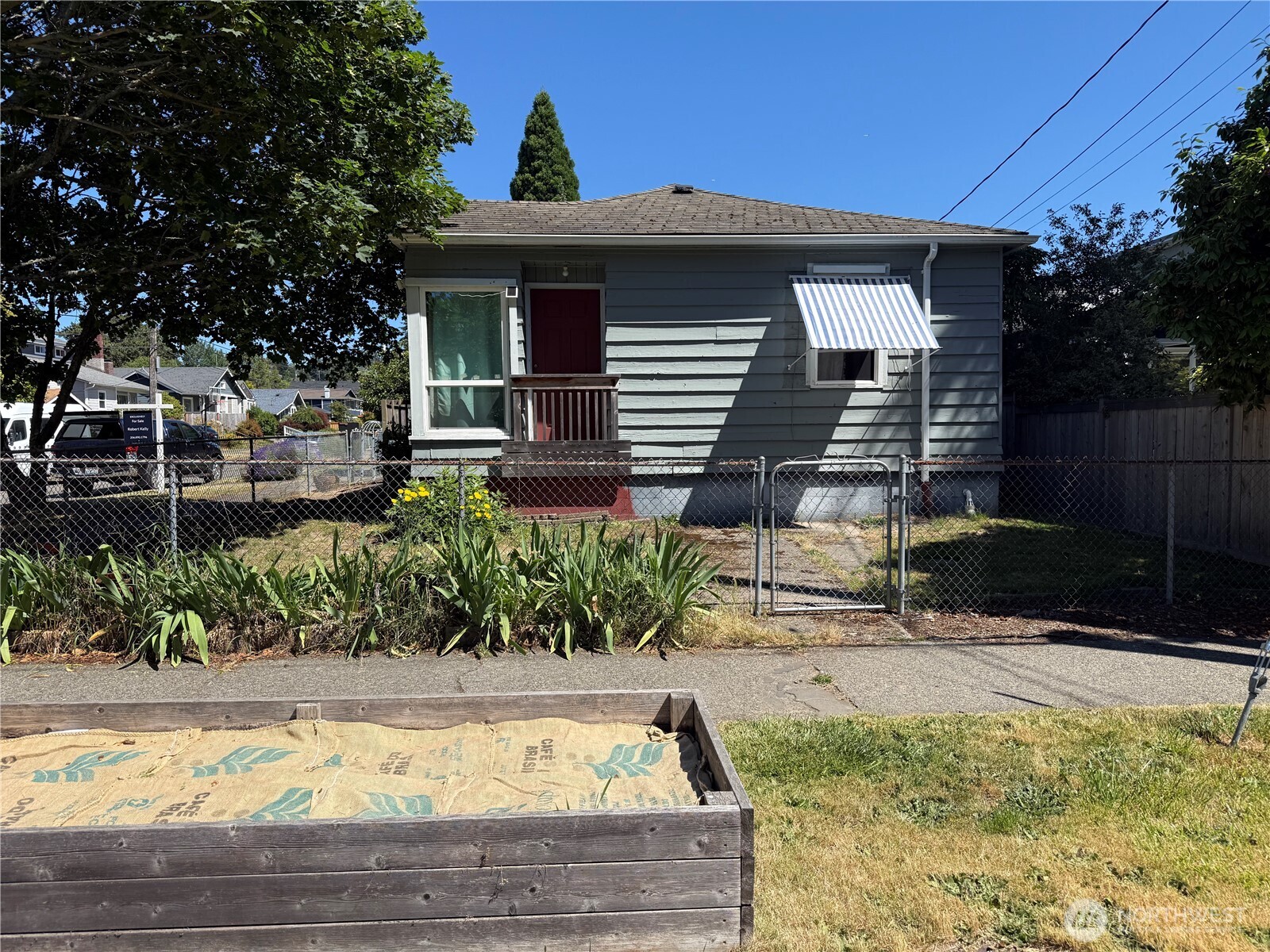 5050 50th Avenue Property Photo 7