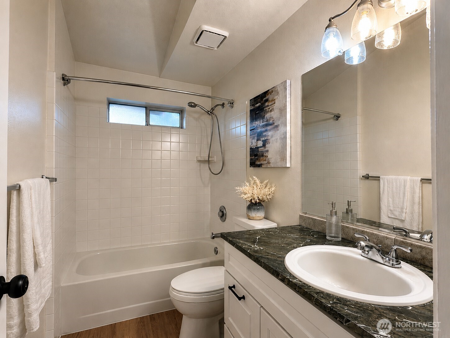 219 7th Street Property Photo 13