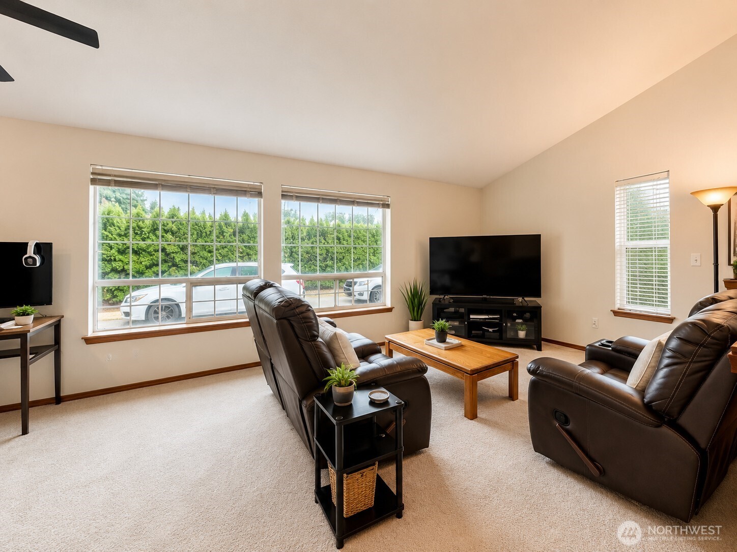 219 7th Street Property Photo 20