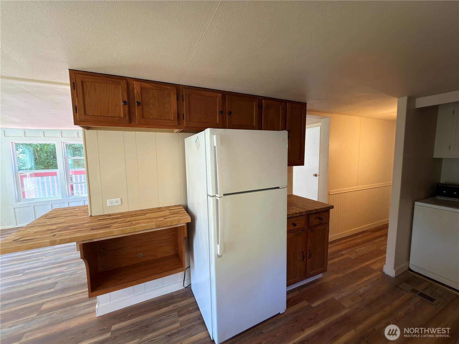 274 Deer Park Road Property Photo 3