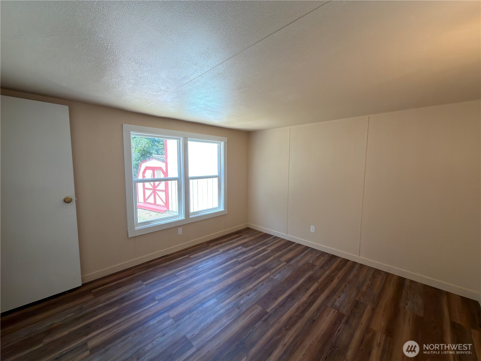 274 Deer Park Road Property Photo 8