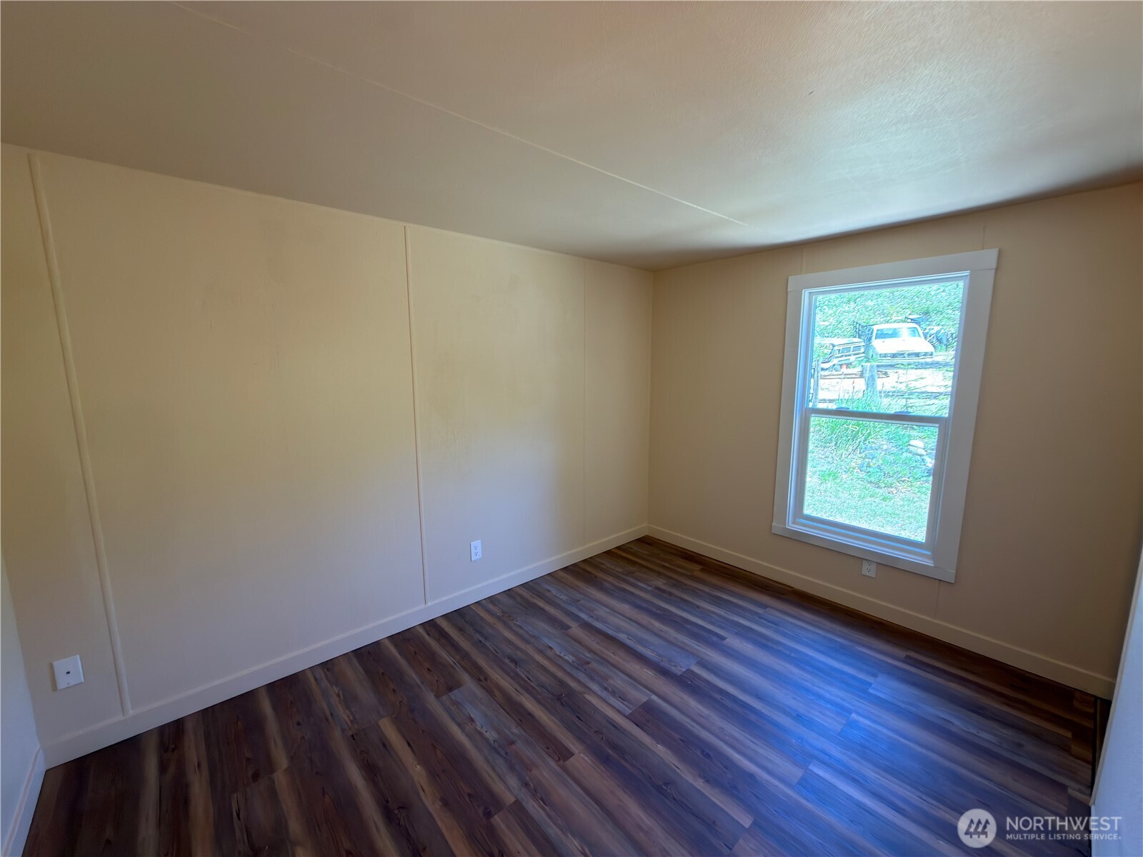 274 Deer Park Road Property Photo 11