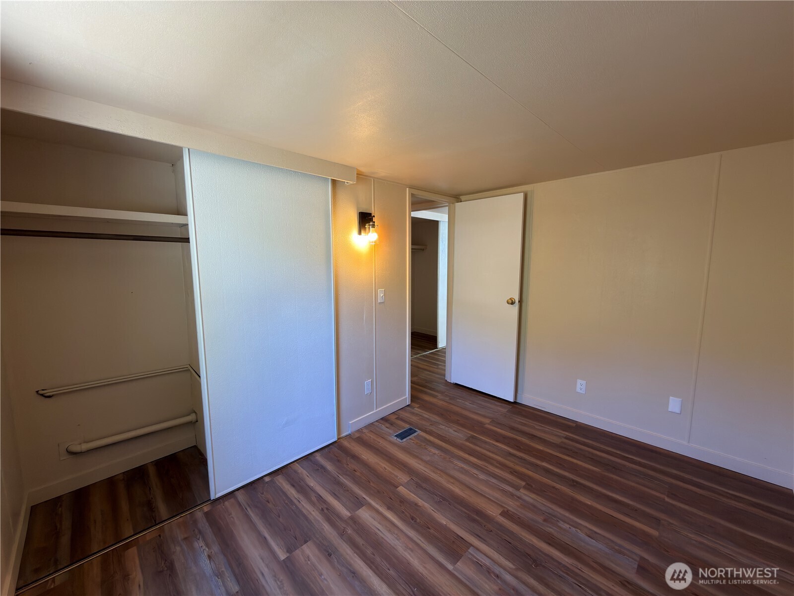 274 Deer Park Road Property Photo 12