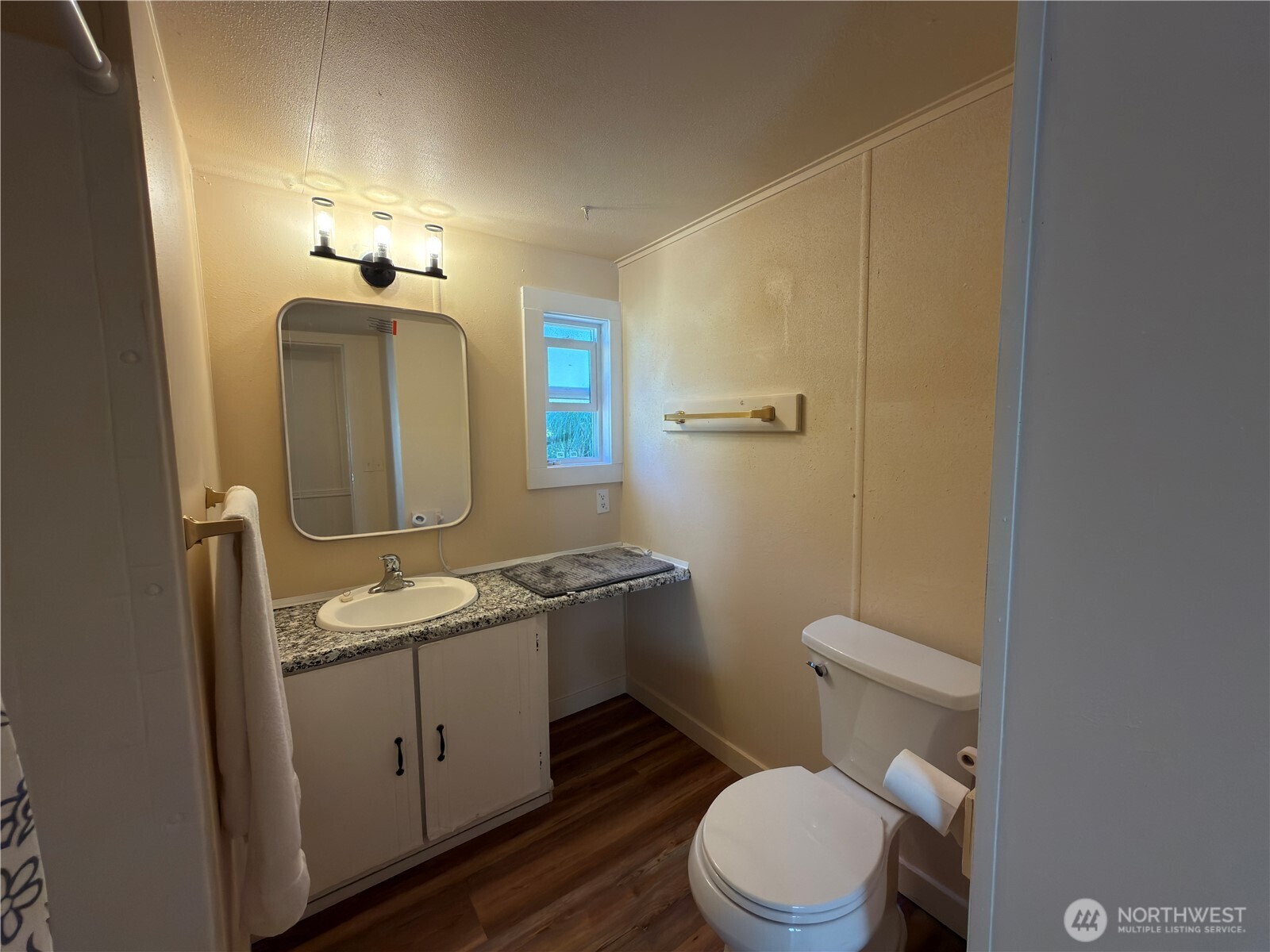 274 Deer Park Road Property Photo 14