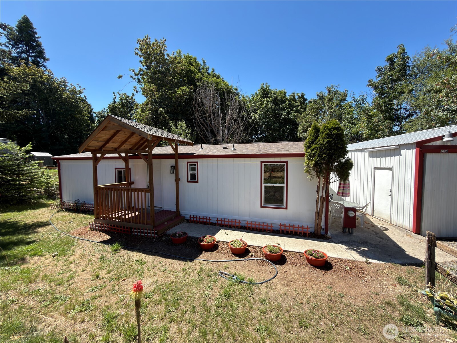 274 Deer Park Road Property Photo 18