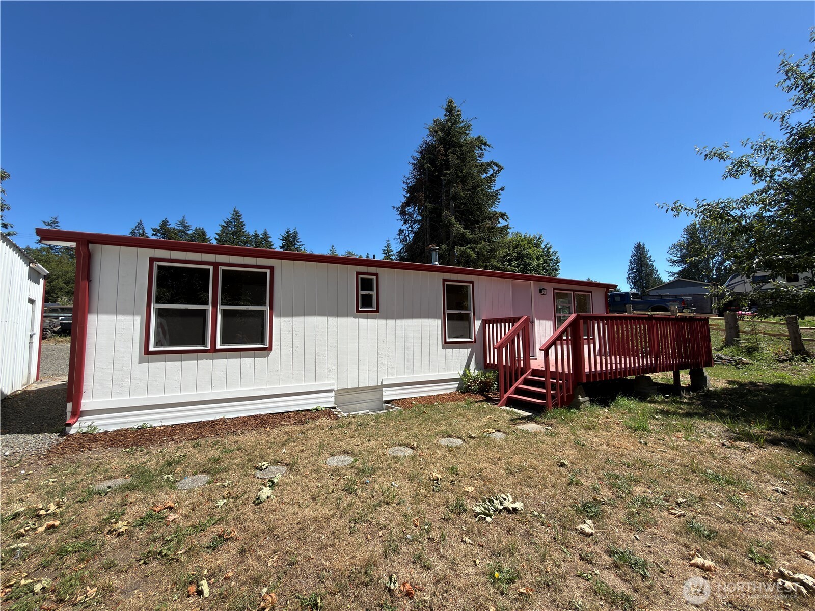 274 Deer Park Road Property Photo 23