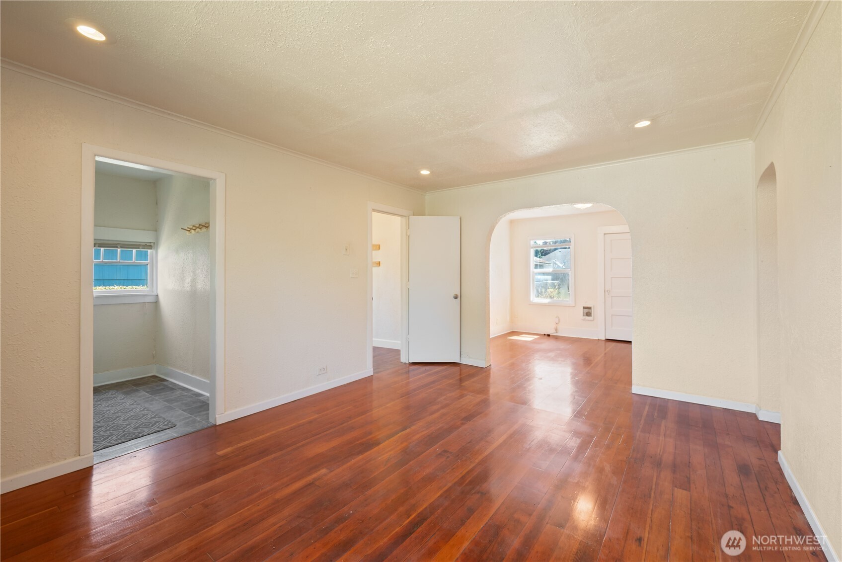 608 16th Avenue Property Photo 3