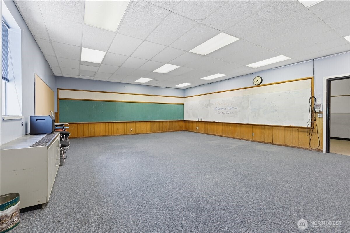 412 Federal Avenue Property Photo 29