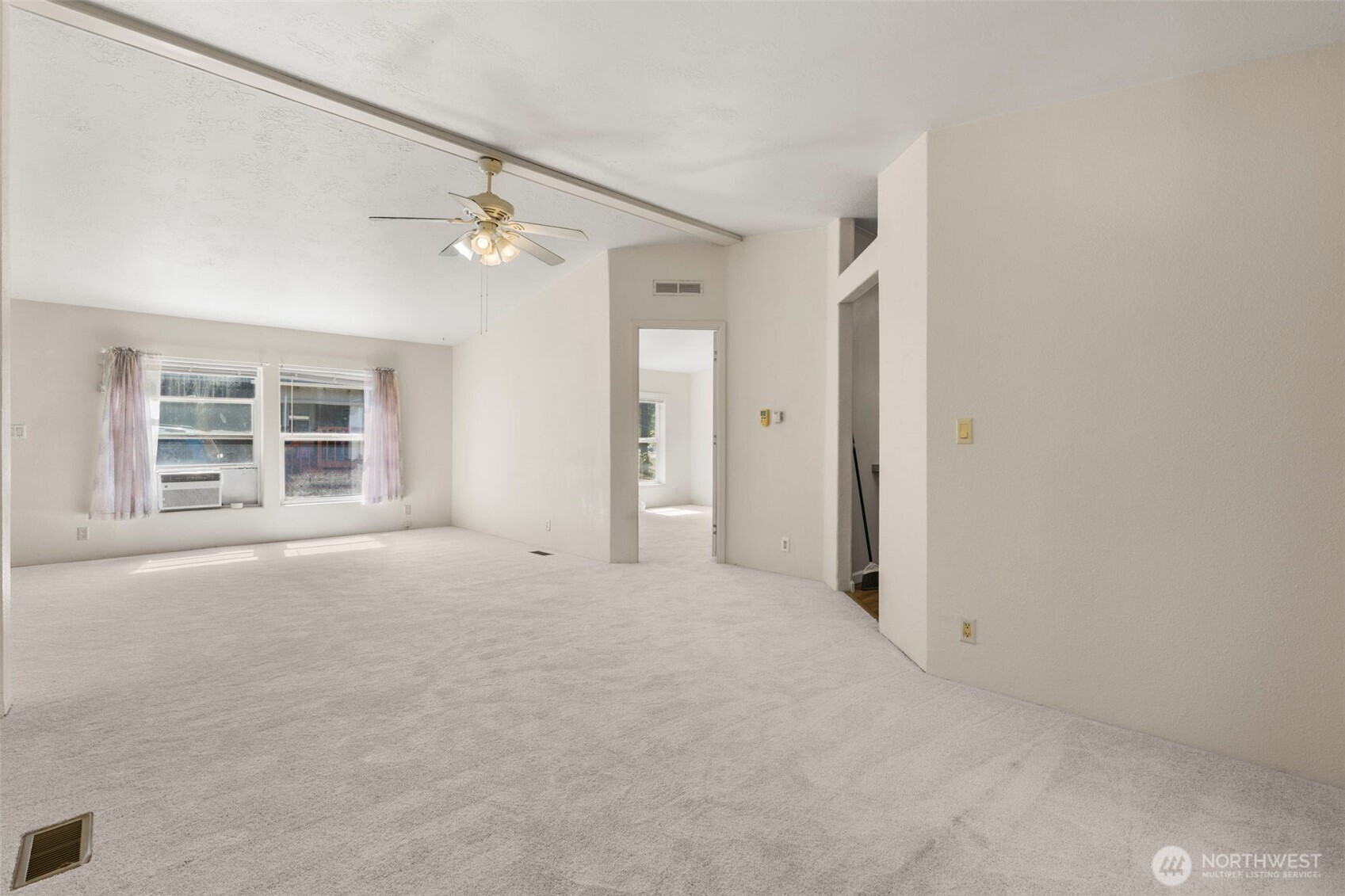 22312 92nd Avenue Ct Property Photo 7