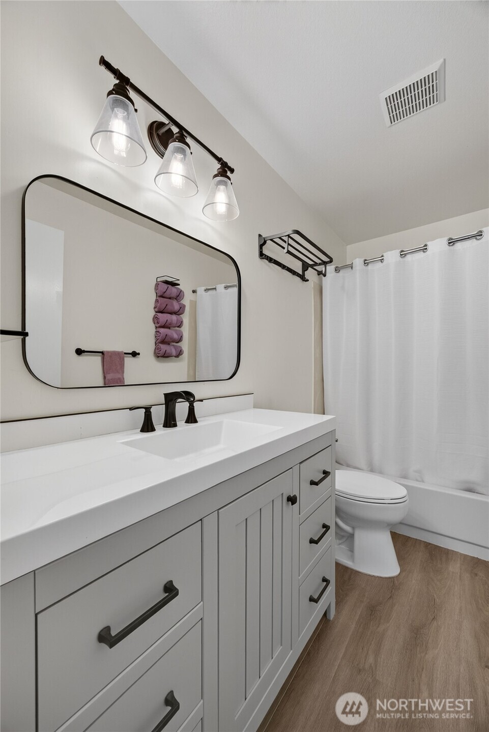101 Pine Avenue 103 Property Photo 15