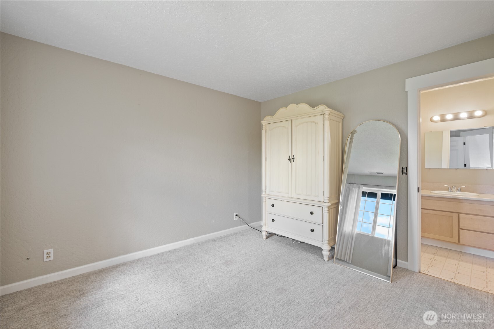 2420 Ivy Lane Property Photo 21