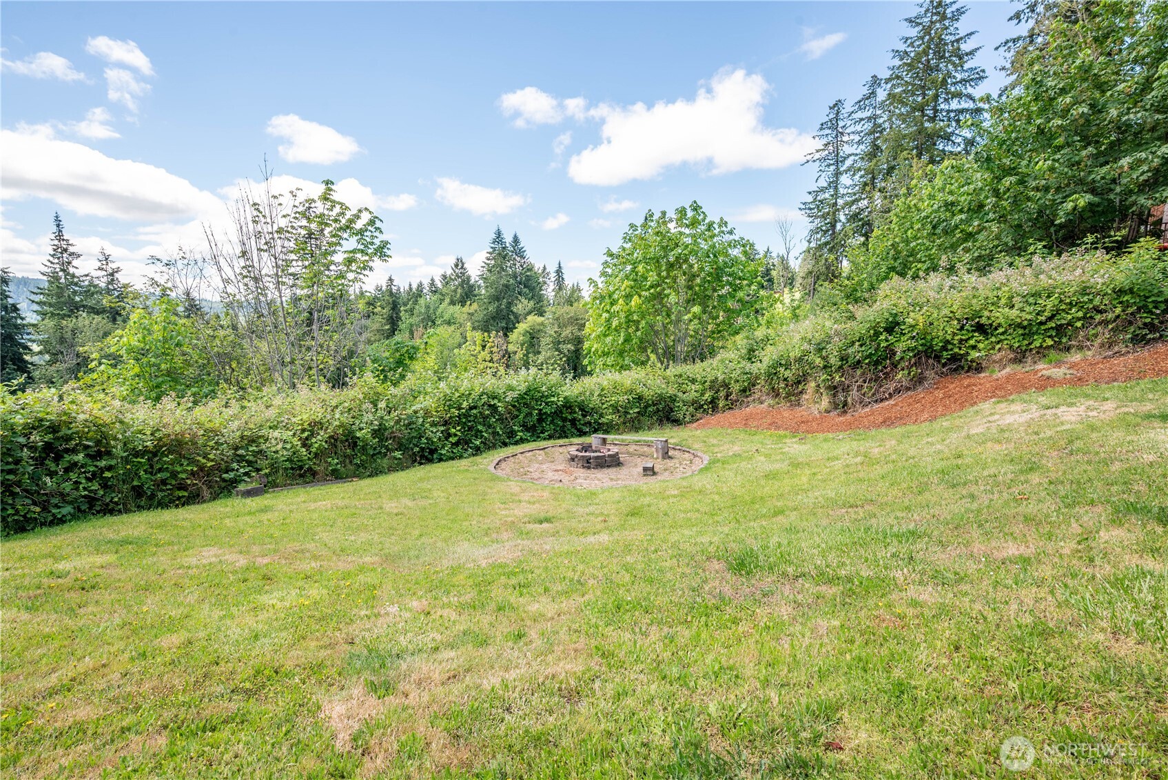 2420 Ivy Lane Property Photo 30