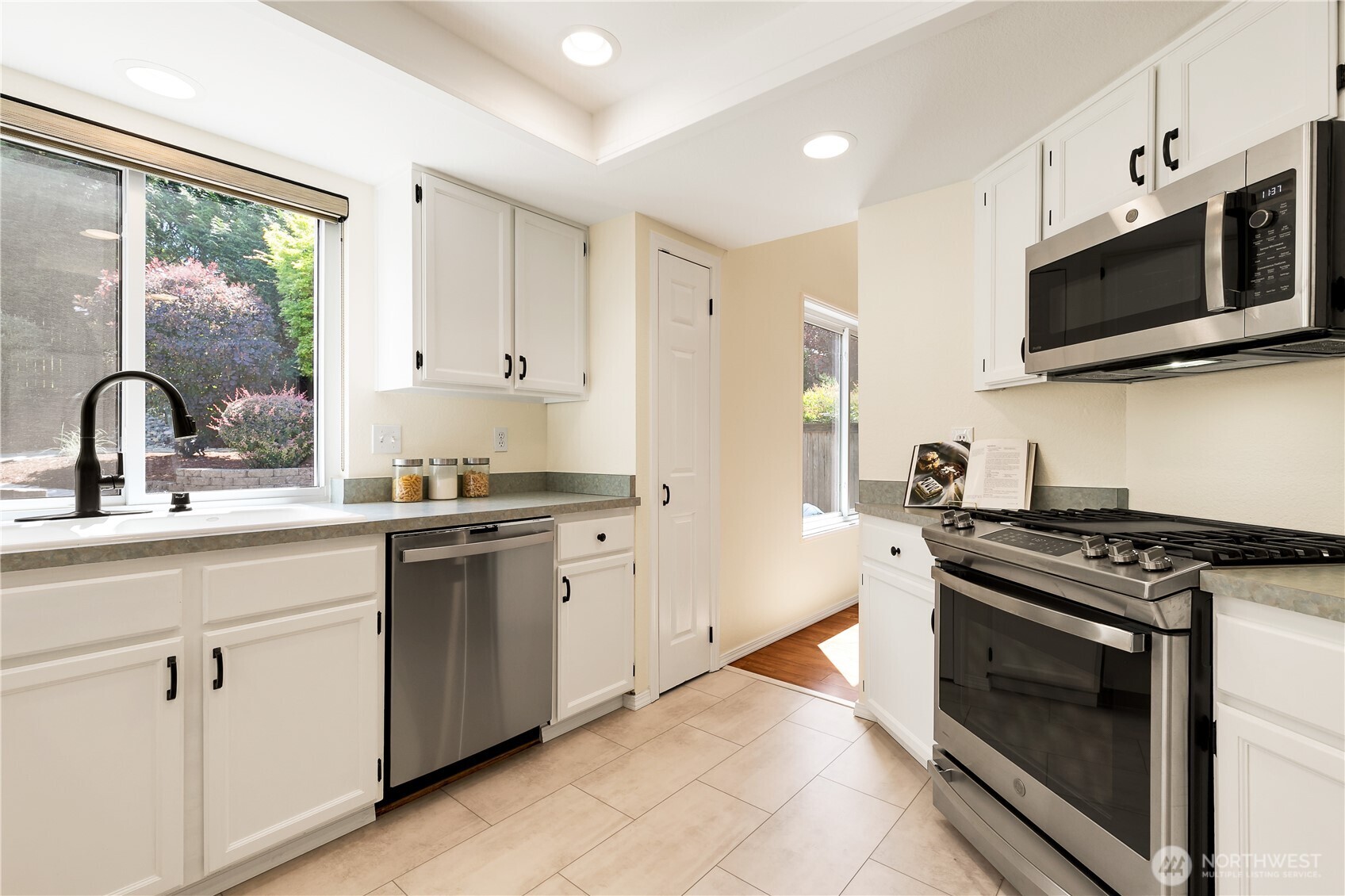 13380 122nd Place Property Photo 8