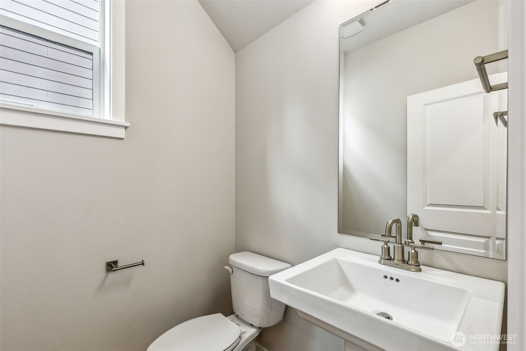 7818 41st Place Property Photo 3