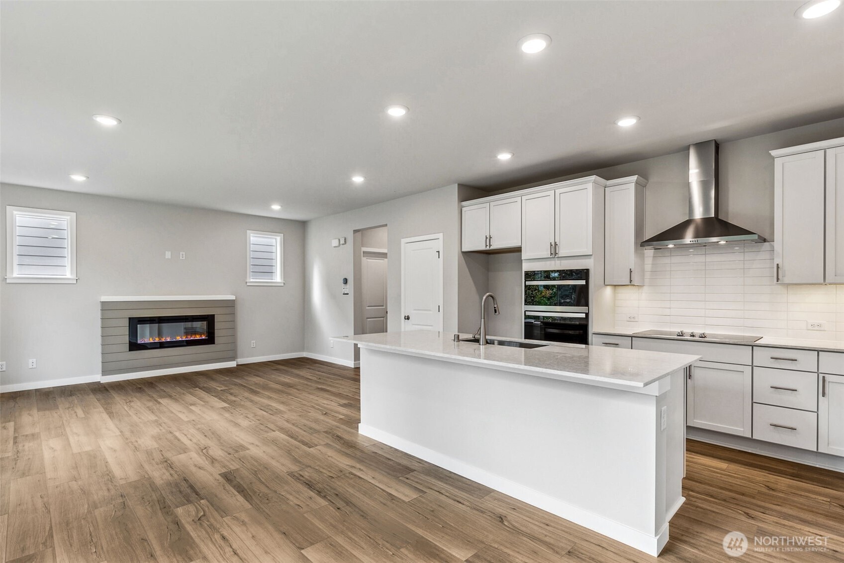 7818 41st Place Property Photo 8