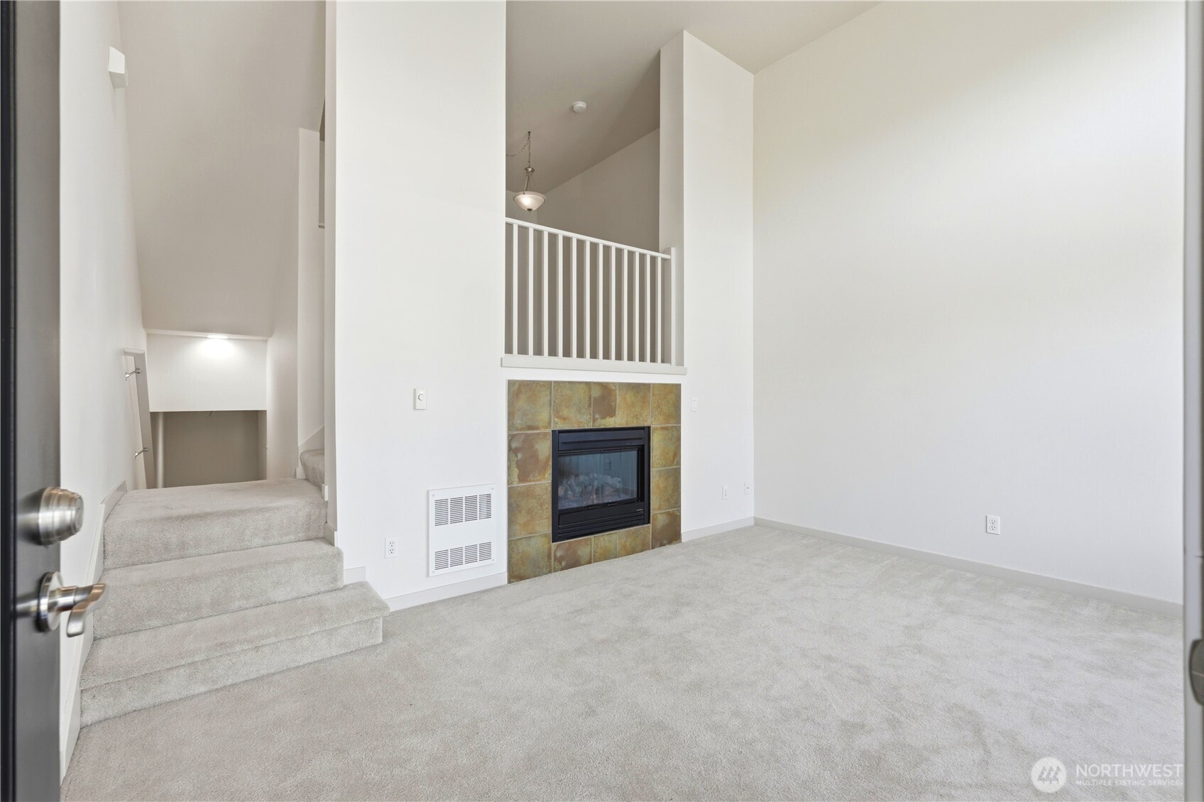 4846 Pointes Drive Property Photo 5