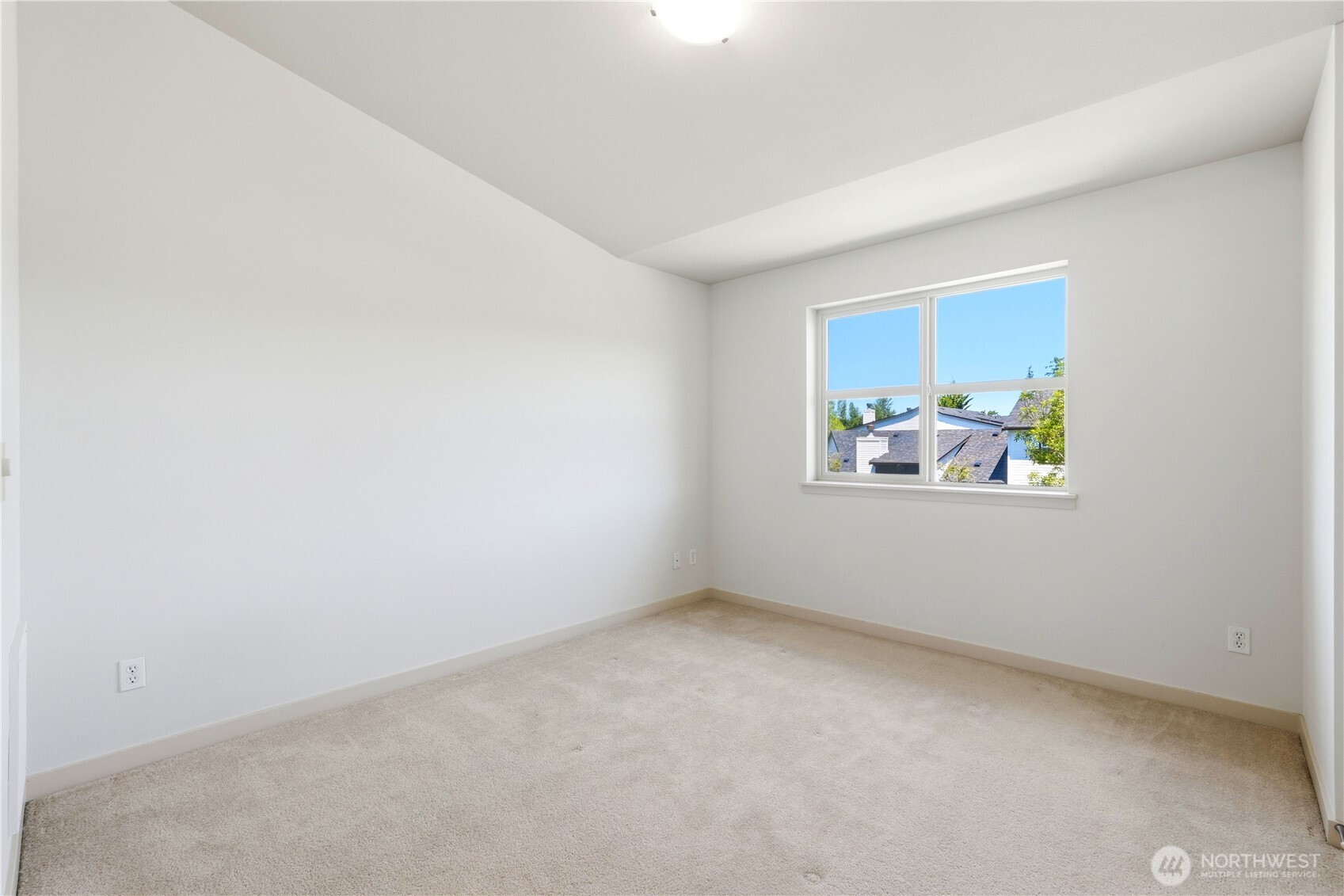 4846 Pointes Drive Property Photo 20
