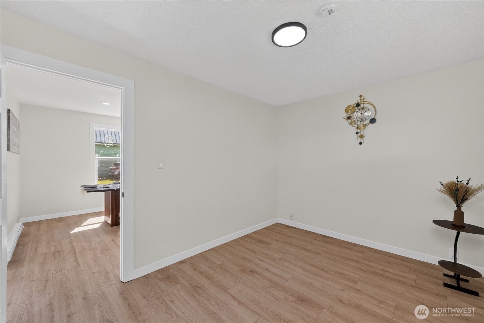 303 Lincoln Street Property Photo 17