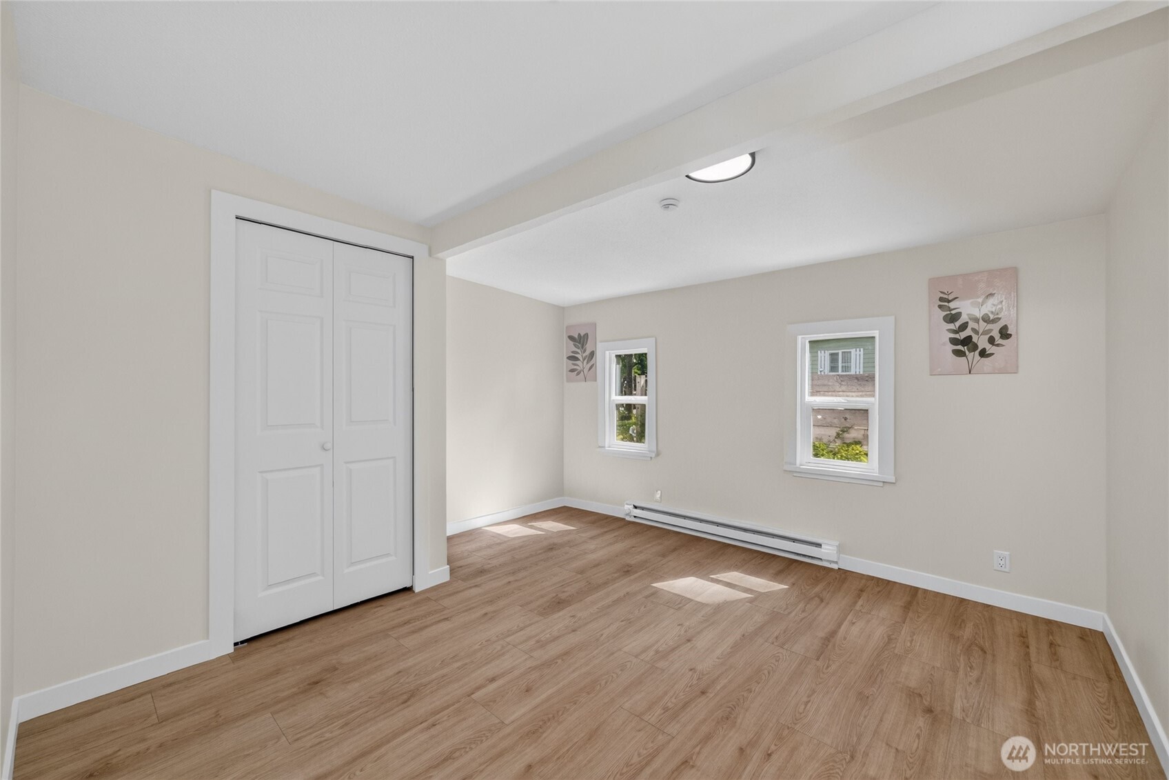 303 Lincoln Street Property Photo 25