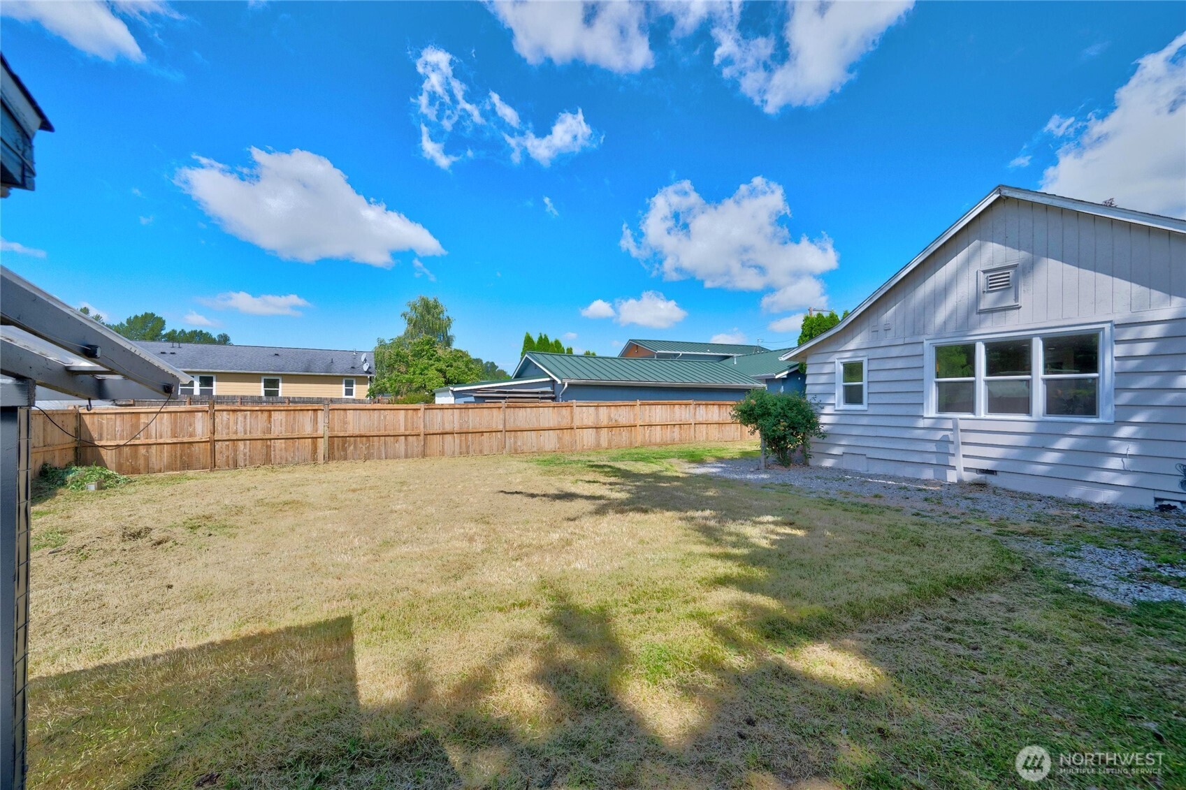 303 Lincoln Street Property Photo 37