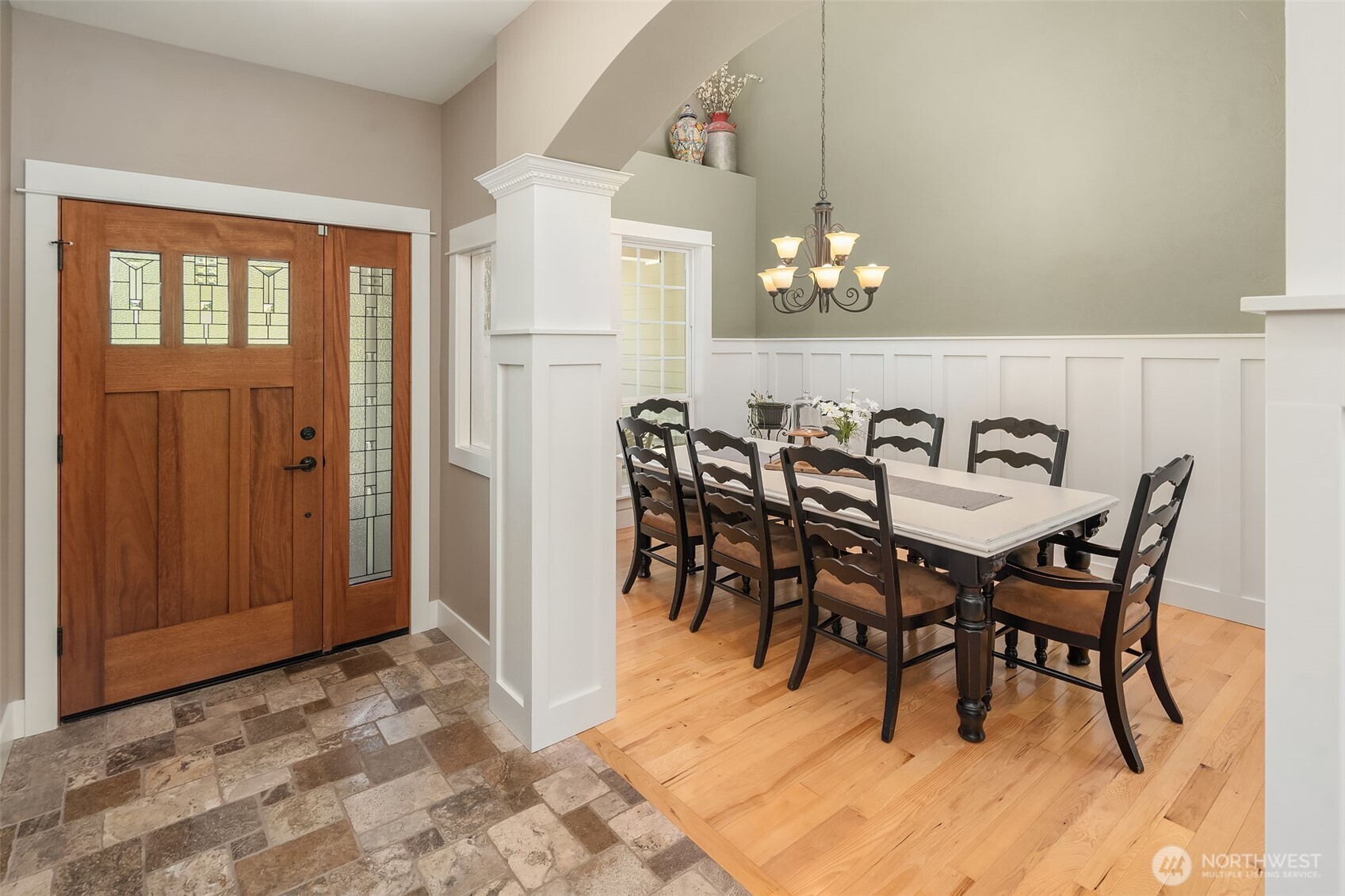2312 Ne Solar View Court Property Photo 7