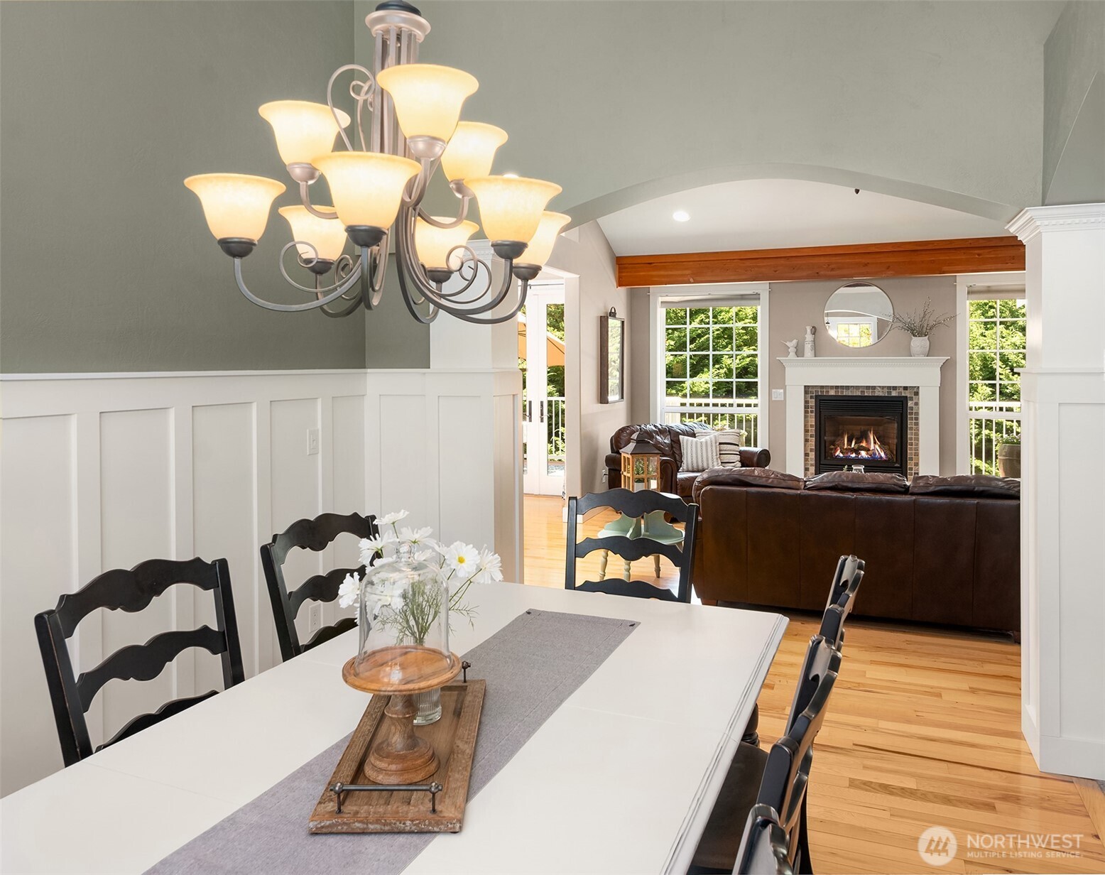 2312 Ne Solar View Court Property Photo 9