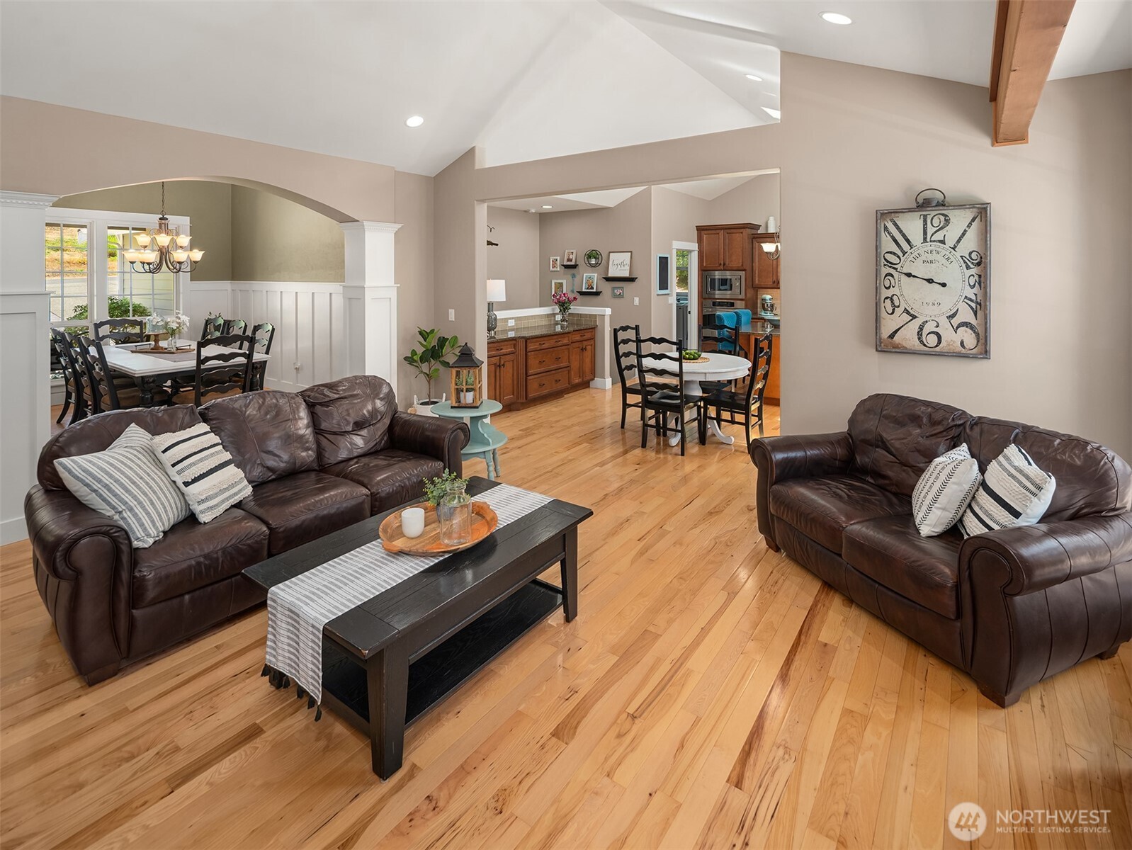 2312 Ne Solar View Court Property Photo 11