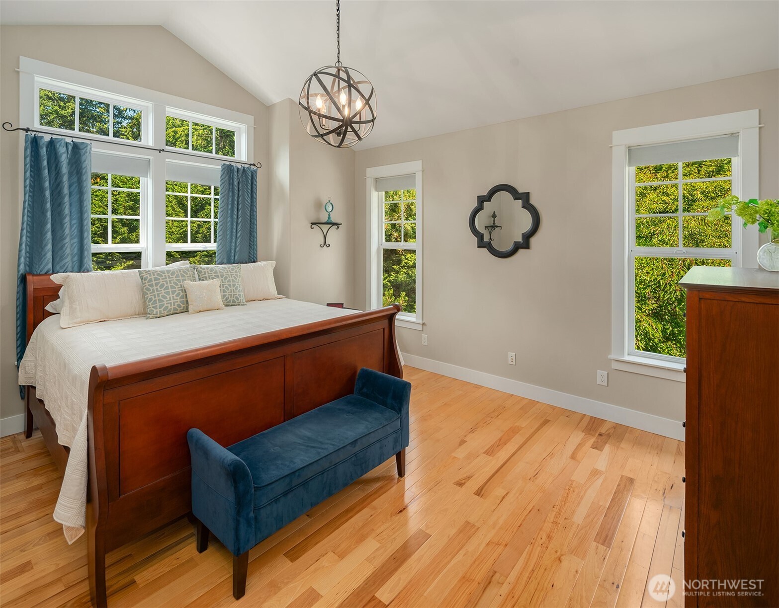 2312 Ne Solar View Court Property Photo 23