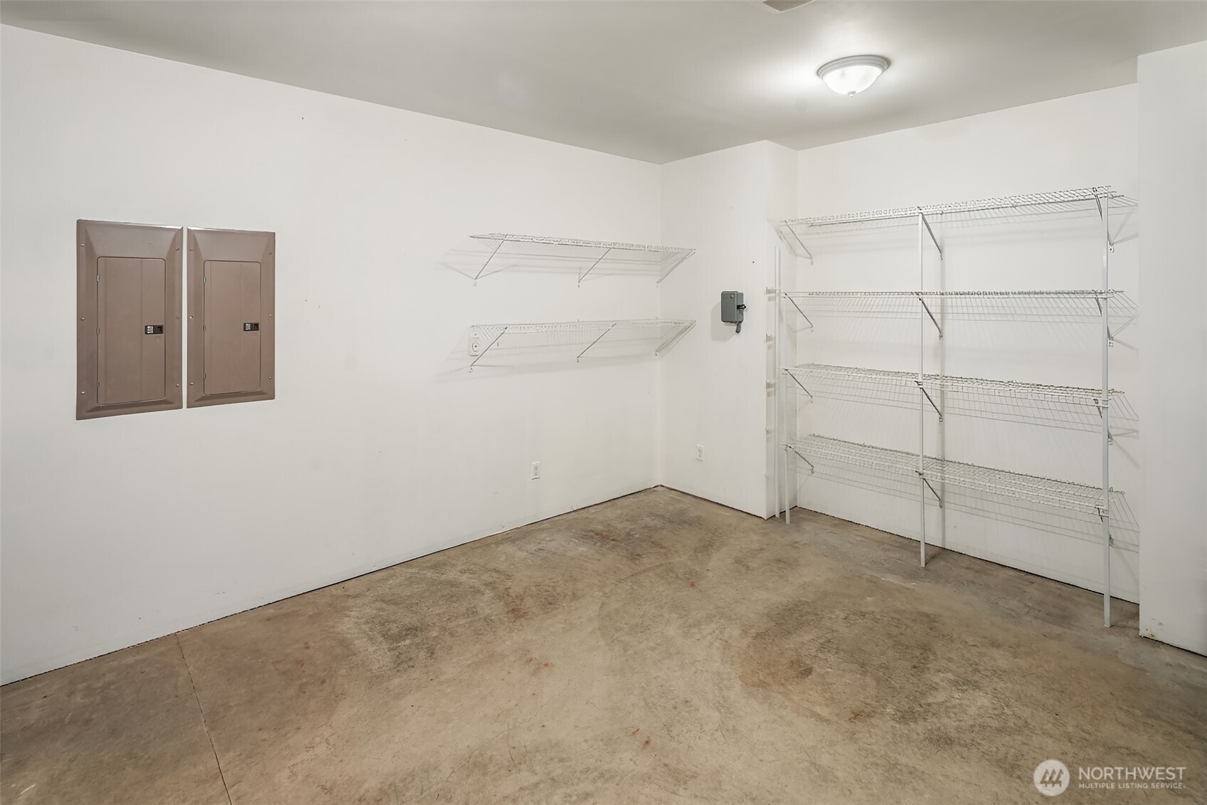 2312 Ne Solar View Court Property Photo 37