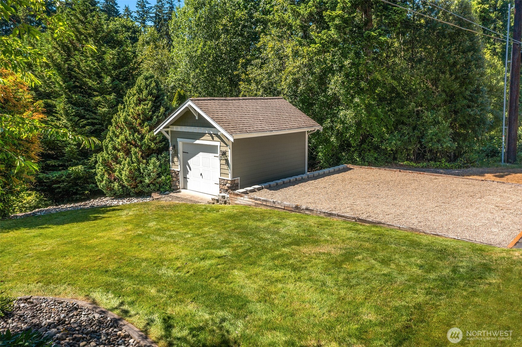2312 Ne Solar View Court Property Photo 38