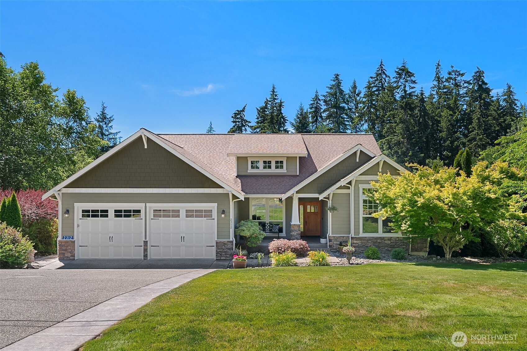 2312 Ne Solar View Court Property Photo 39