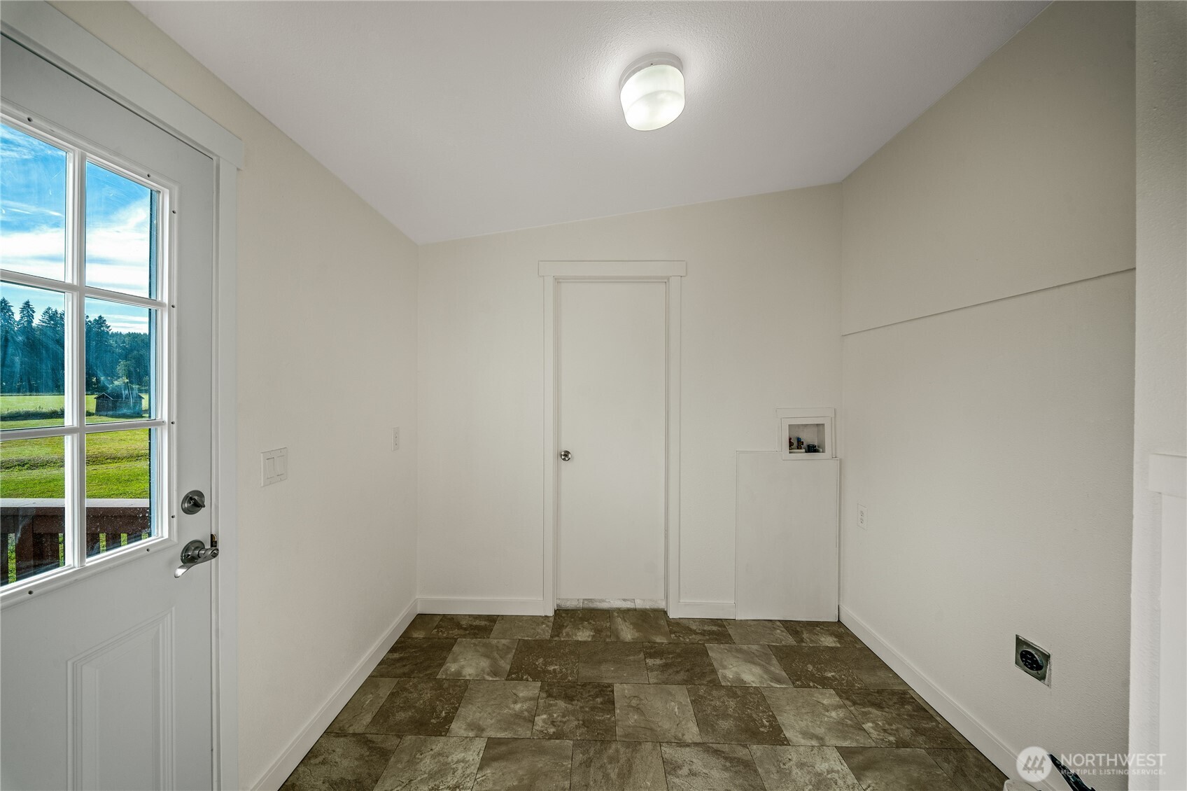 101 Faun Rae Lane Property Photo 13
