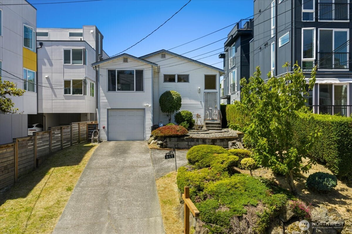 917 28th Avenue Property Photo 1