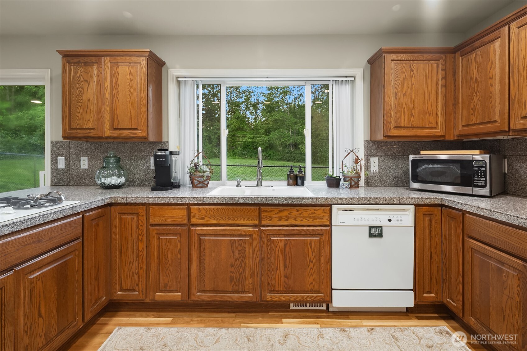 13017 44th Street Property Photo 24
