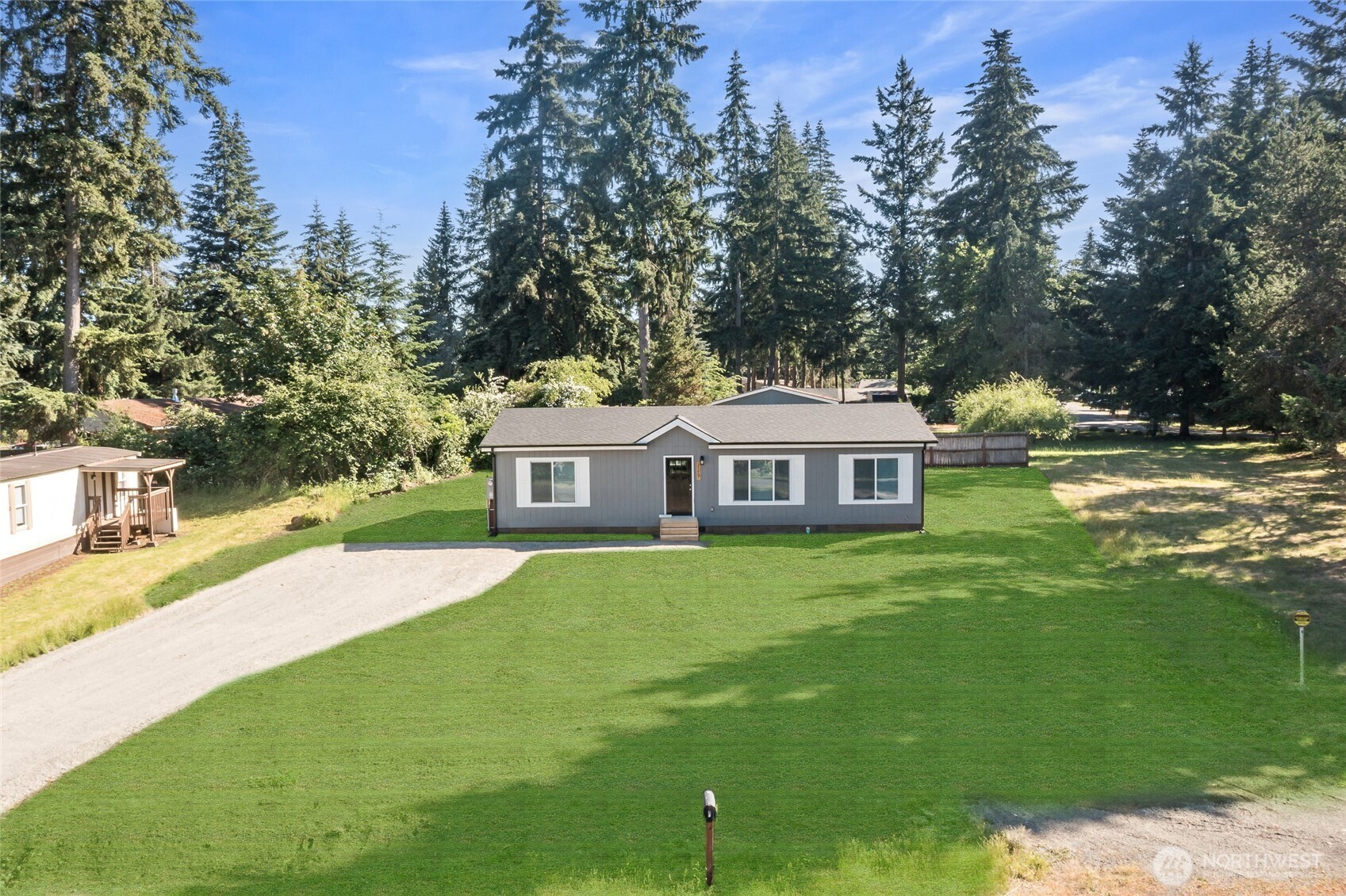 17005 Linden Court Property Photo 4
