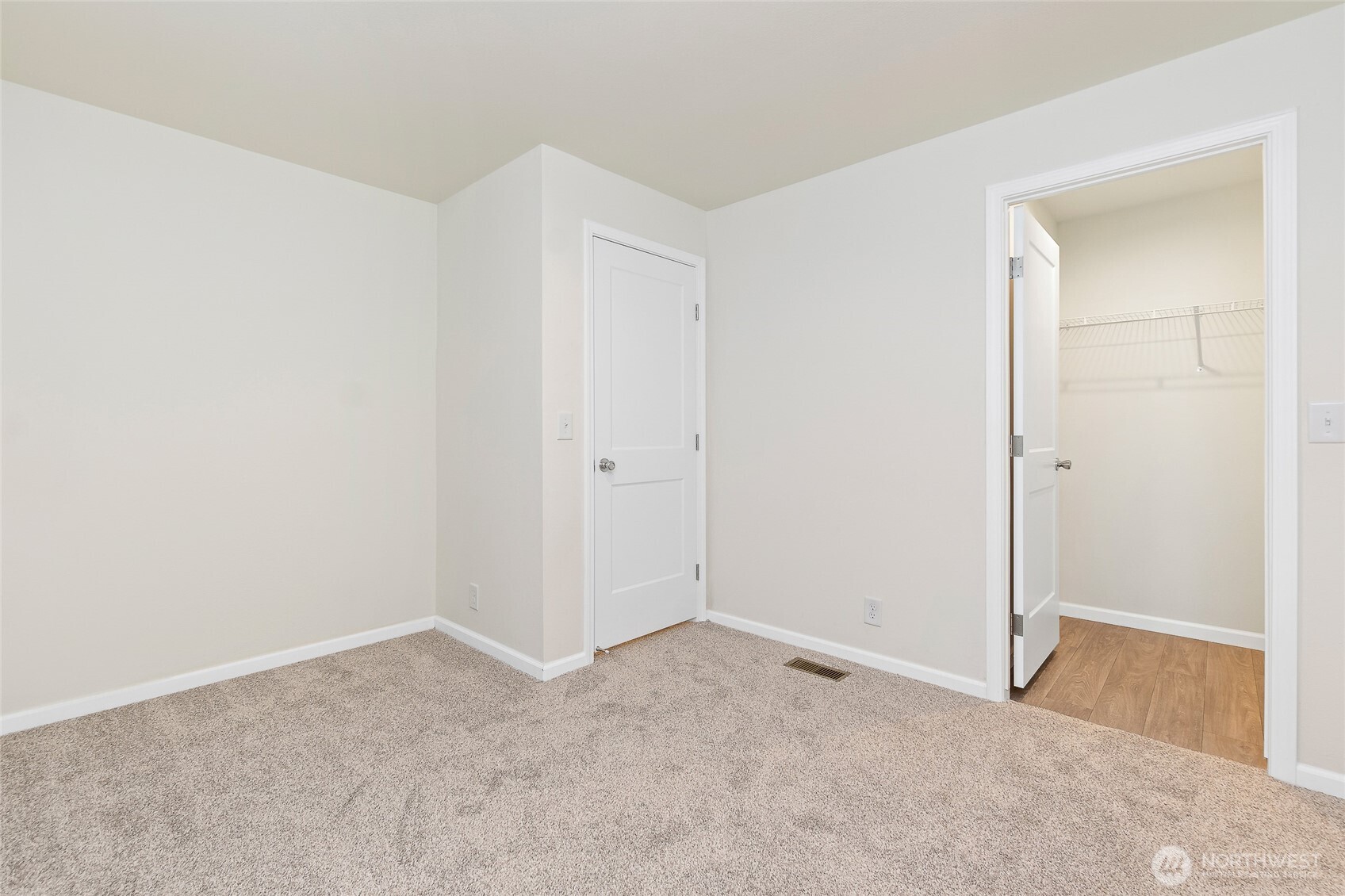 17005 Linden Court Property Photo 22