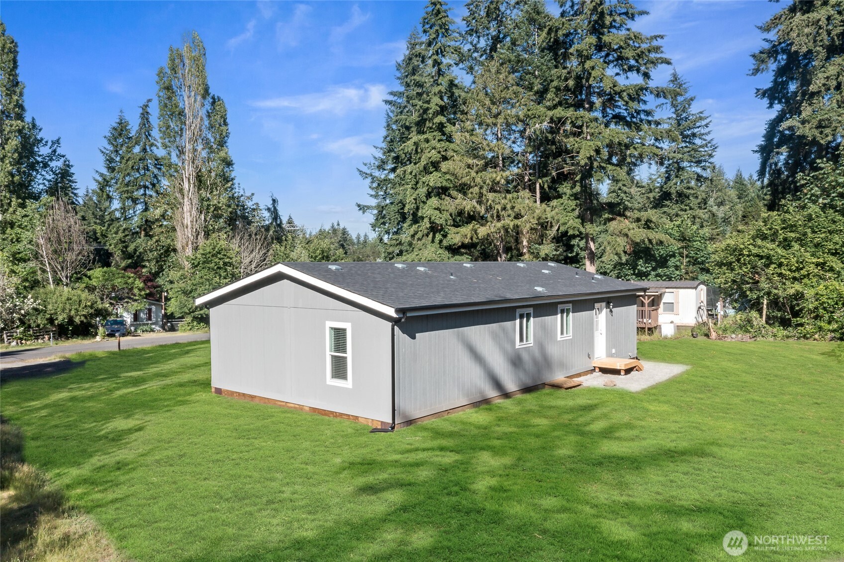 17005 Linden Court Property Photo 32