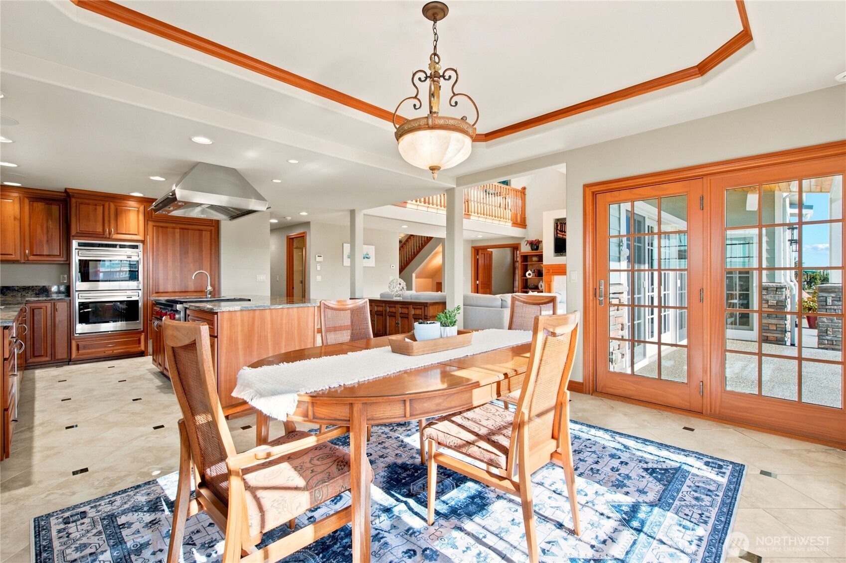 3640 S Shorewood Avenue Property Photo 16