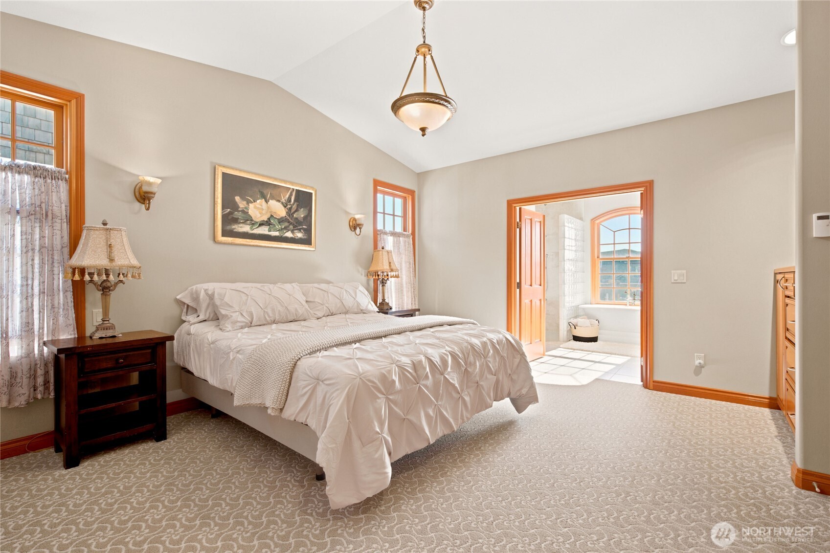 3640 S Shorewood Avenue Property Photo 18